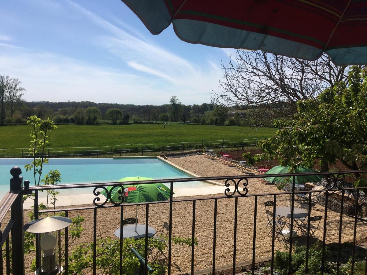 Bungalow "Les Randonneurs" Lacapelle-Marival Bagian luar foto