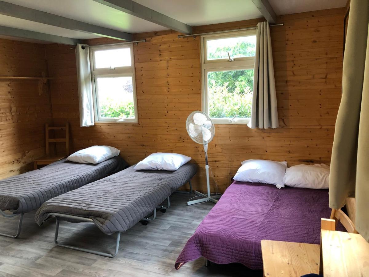 Bungalow "Les Randonneurs" Lacapelle-Marival Bagian luar foto